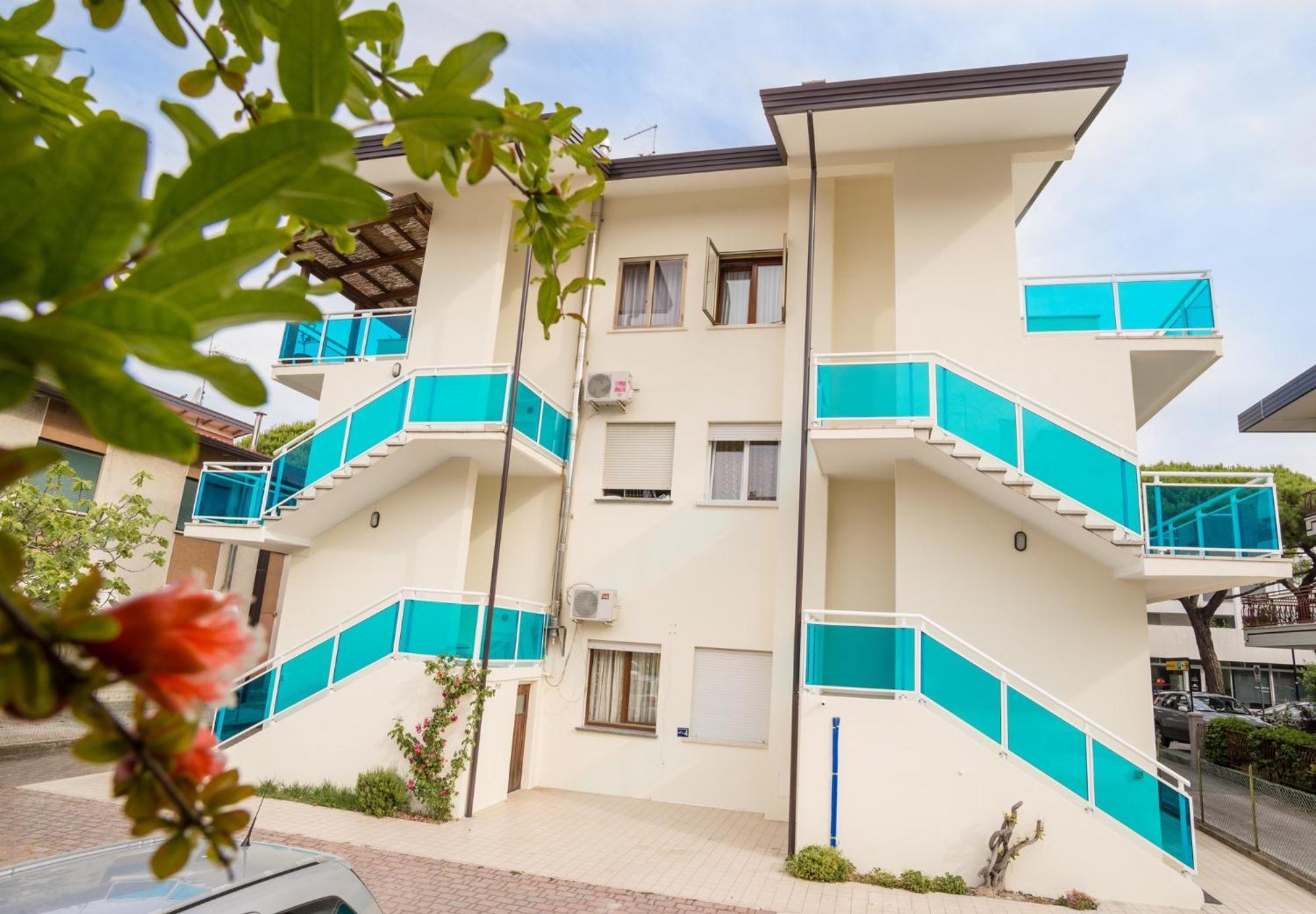 Bilocali Casa De Lazzari - Piazza Brescia - Adria Holiday Jesolo - Family Apartments 外观 照片