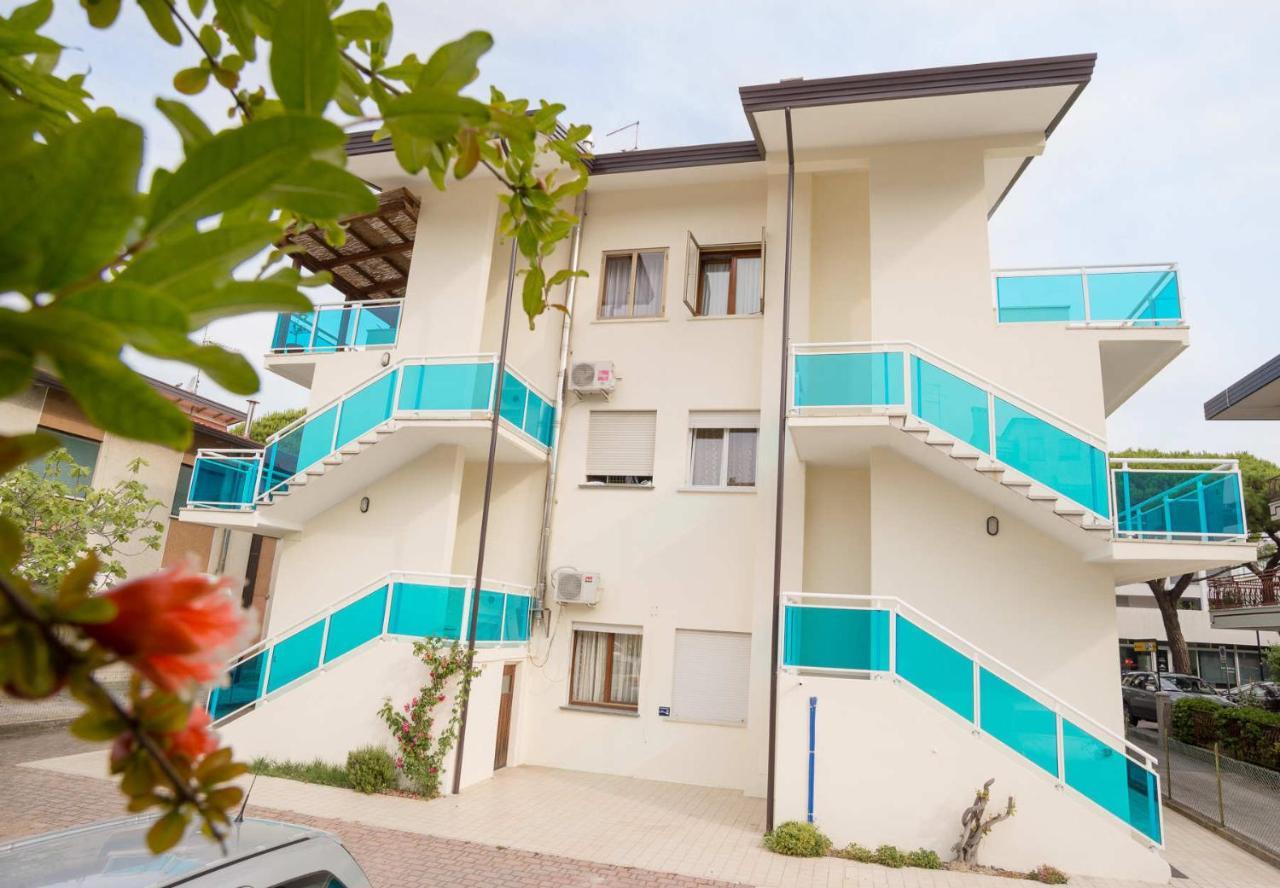 Bilocali Casa De Lazzari - Piazza Brescia - Adria Holiday Jesolo - Family Apartments 外观 照片